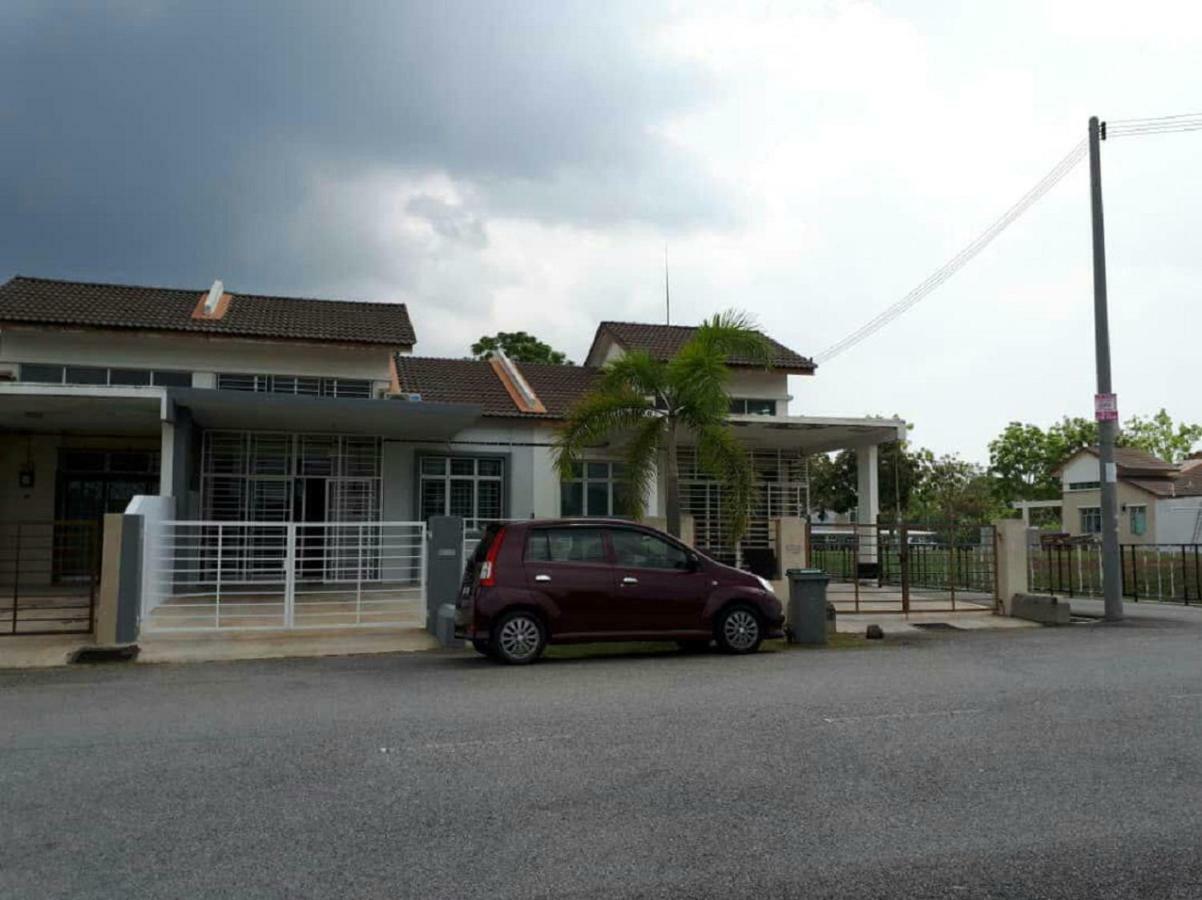 Lindanazri Homestay Mitc Melaka Kültér fotó